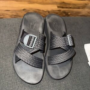 Chaco CushZ Slides Women's Casual Sandals Size W8 Black Gray Worn Once EUC